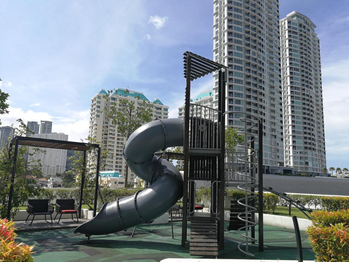 Landmark Stunning High Floor Coast View Studio #Netflix #Fast Wifi Tanjung Tokong Bagian luar foto