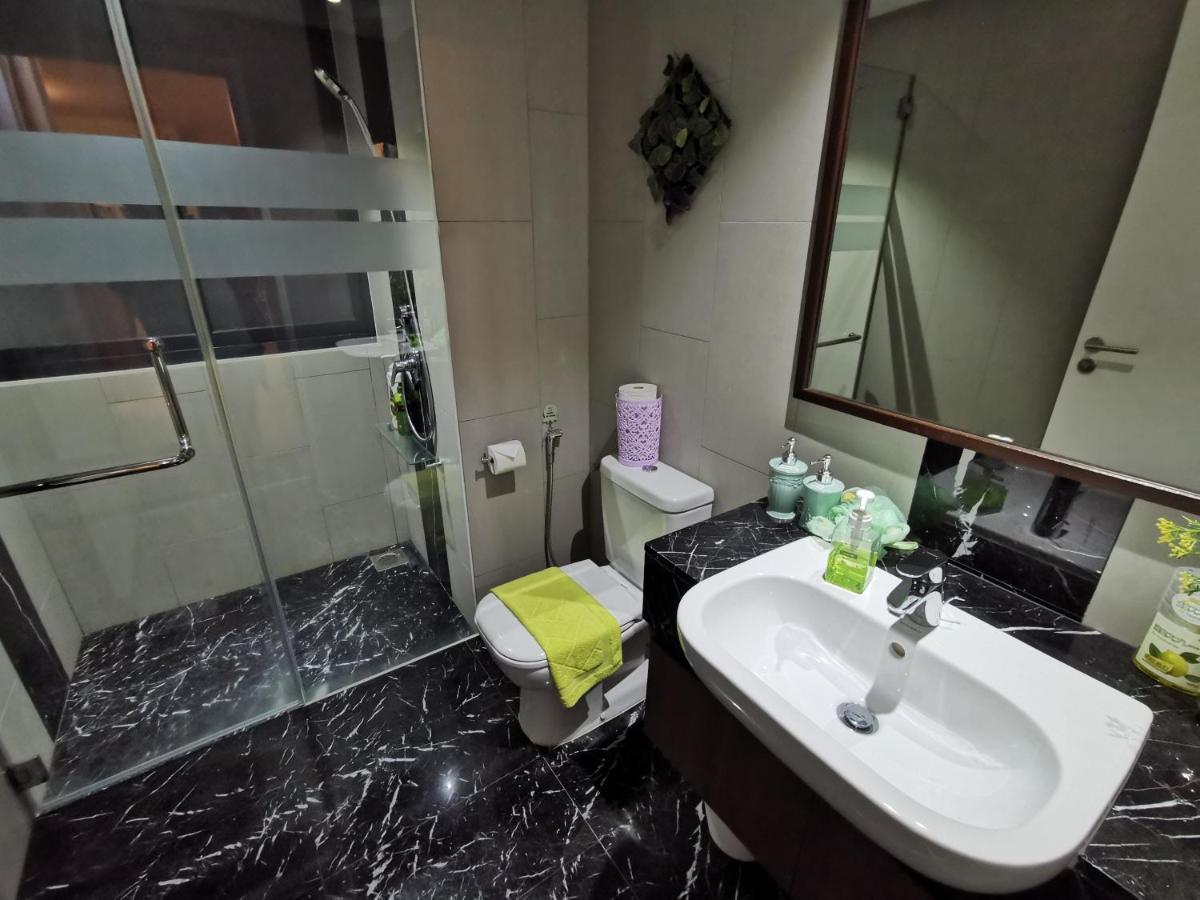 Landmark Stunning High Floor Coast View Studio #Netflix #Fast Wifi Tanjung Tokong Bagian luar foto