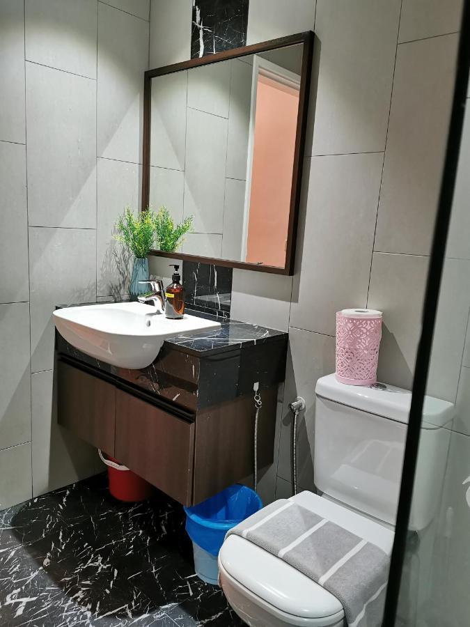 Landmark Stunning High Floor Coast View Studio #Netflix #Fast Wifi Tanjung Tokong Bagian luar foto
