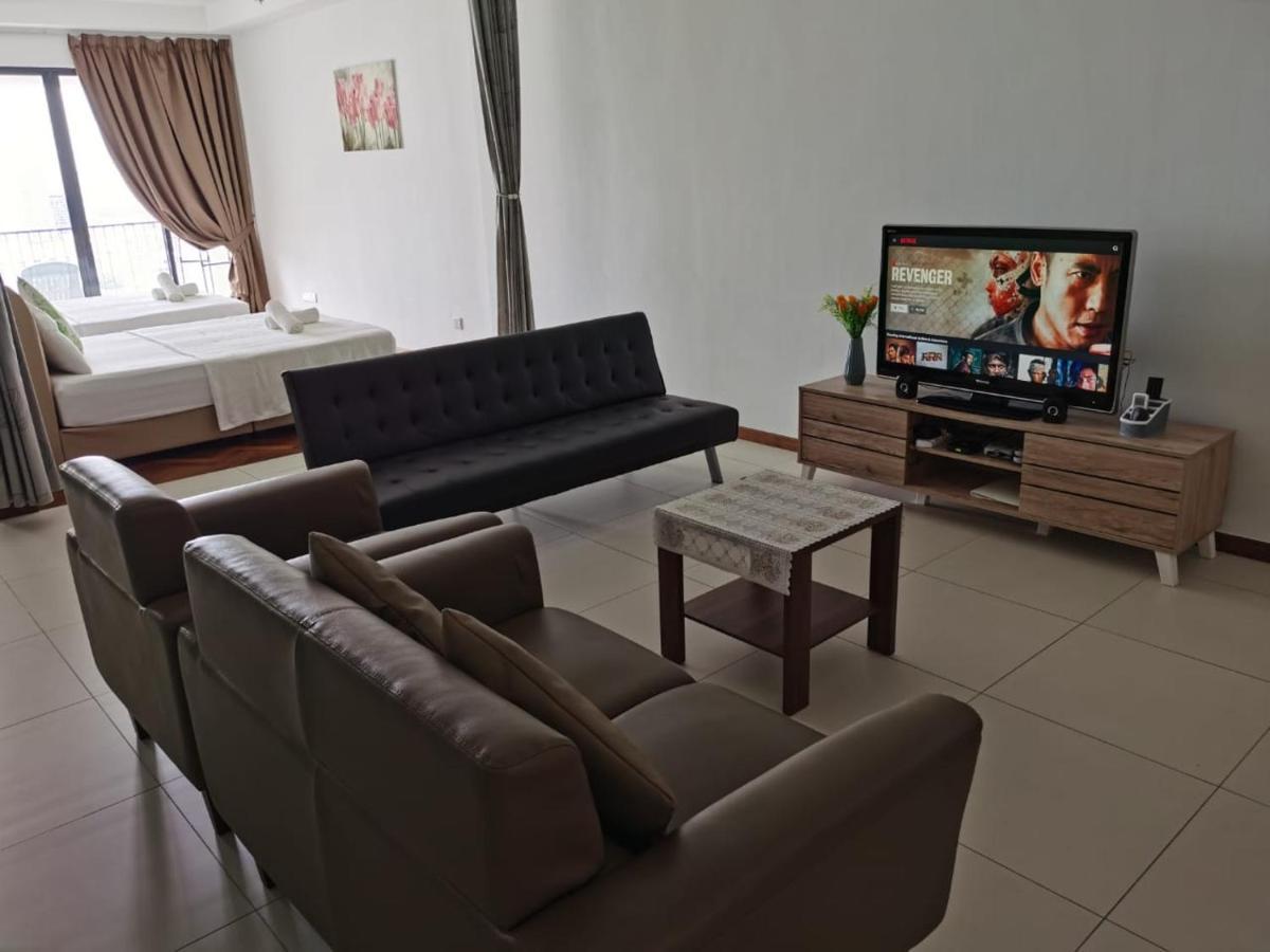 Landmark Stunning High Floor Coast View Studio #Netflix #Fast Wifi Tanjung Tokong Bagian luar foto